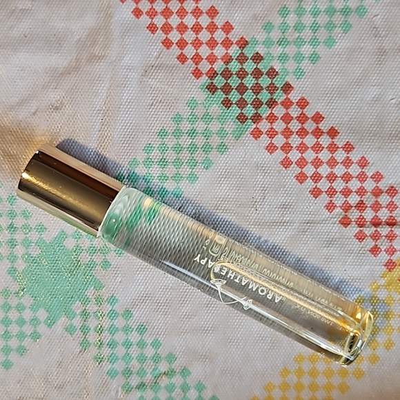 NEW Aromatherapy Associates Deep Relax Roller Ball - Picture 1 of 5